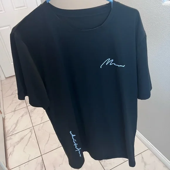 BLACK Men’s T Shirt Script Writing Comfort Streetwear Casual Modern Men’s Large - Picture 2 of 4